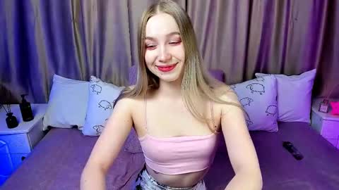 Lilian online show from March 8, 4:09 am