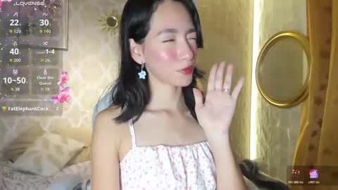 Lilyy online show from February 18, 9:47 pm