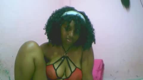 linah1123 online show from October 29, 11:58 am