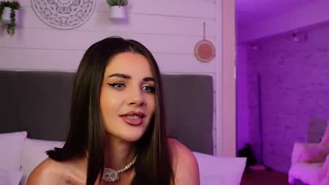 LinaReese online show from February 5, 6:16 am