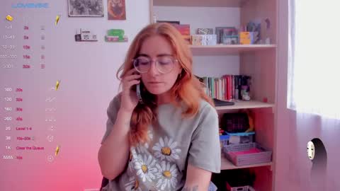 Giggles  online show from February 24, 5:09 pm