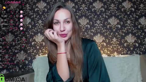 Linda online show from October 13, 1:47 pm