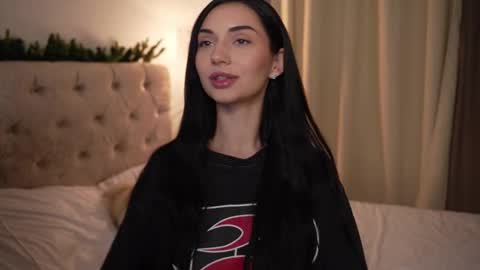 Snapshot of linda_warners chatting on March 7, 10:10 pm Call me Linda online show from March 7, 10:10 pm