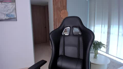 call me annie online show from October 5, 6:35 pm