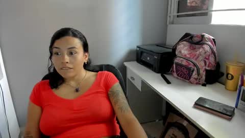 Snapshot of lindsy31 chatting on October 21, 5:39 pm Lindsy online show from October 21, 5:39 pm