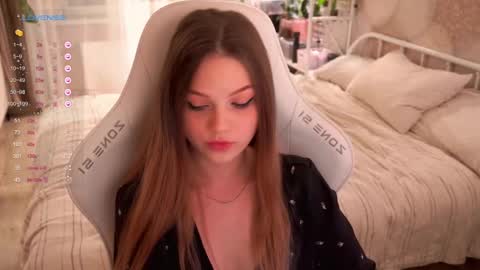 Snapshot of linesssssa chatting on February 14, 5:14 pm linesssssa online show from February 14, 5:14 pm