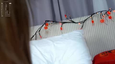 Kate online show from November 2, 1:36 pm