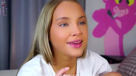 Amelia online show from November 13, 1:26 am