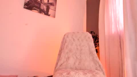 liry online show from November 30, 9:30 pm