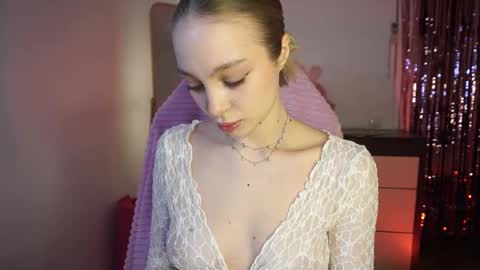 Lisa online show from March 4, 9:18 am