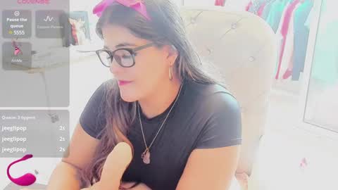 Snapshot of lisa_santoss chatting on December 19, 3:08 pm Lisa online show from December 19, 3:08 pm