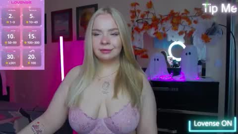 Lisa online show from November 1, 8:18 am