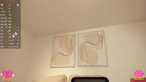 Lisa  Flowers online show from December 5, 1:45 pm