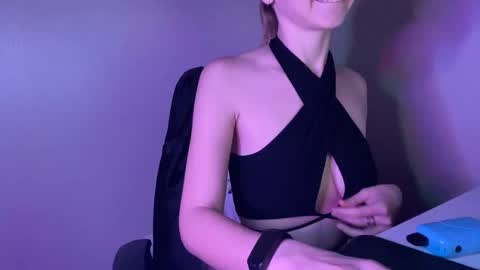 Lisa online show from September 9, 5:35 pm