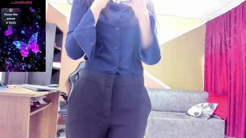 Lisa Gray Independent Model online show from September 26, 7:22 pm