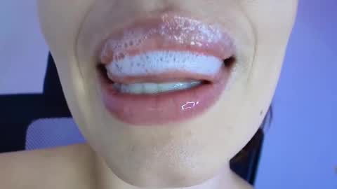 Lisbet online show from February 22, 6:20 pm