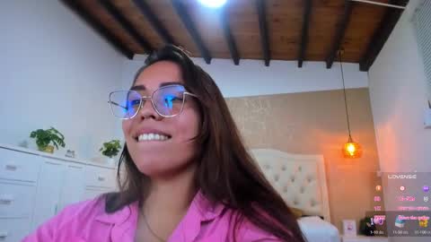 L I S S A  online show from February 11, 2:25 am