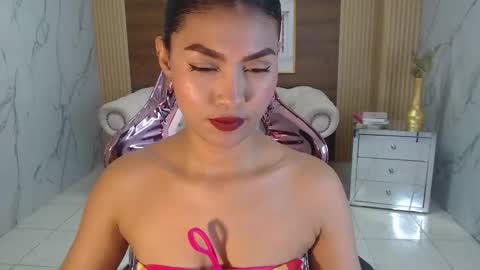 lissandra_s online show from October 11, 1:47 pm