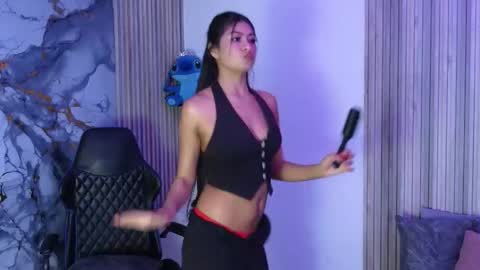 ss  online show from February 3, 8:23 pm