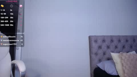 Snapshot of litle_lola chatting on September 12, 12:00 am LOLA online show from September 12, 12:00 am