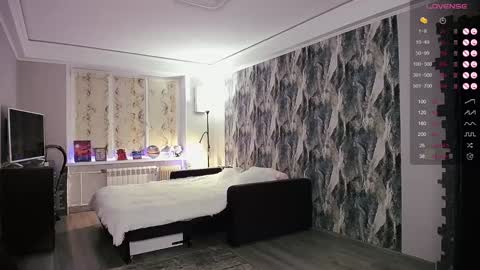 Birdy online show from January 17, 2:39 pm