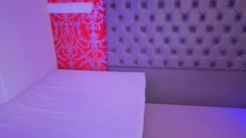 little_lilith_apple online show from October 6, 9:26 am