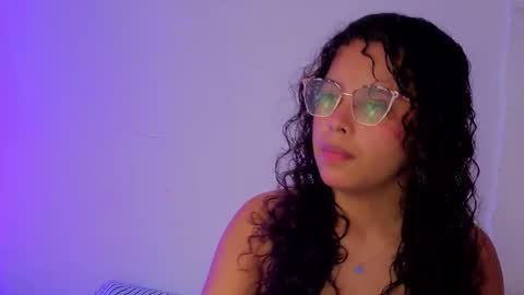 little_lilith_apple online show from September 28, 7:08 pm