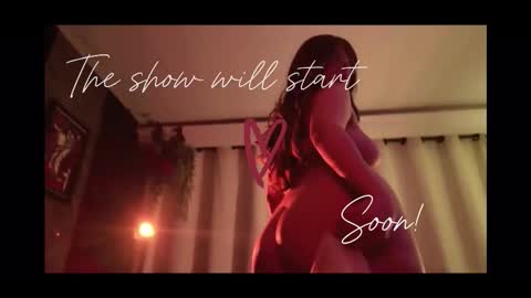 Snapshot of little_maeve chatting on September 15, 12:30 am Maeve  online show from September 15, 12:30 am