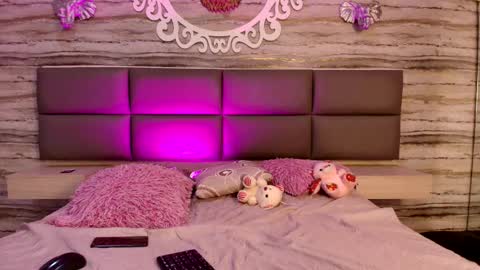 little_mayy online show from February 3, 12:10 pm