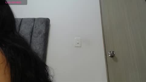 sam  online show from March 11, 10:53 pm