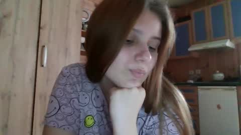 little_shygirl_ online show from December 2, 11:01 am