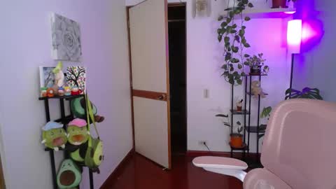 Laksmi online show from October 3, 10:04 pm