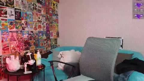 LillleLinn online show from October 27, 4:13 pm