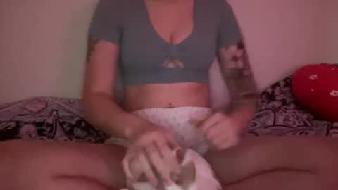 littlelovesbig online show from October 9, 5:39 pm