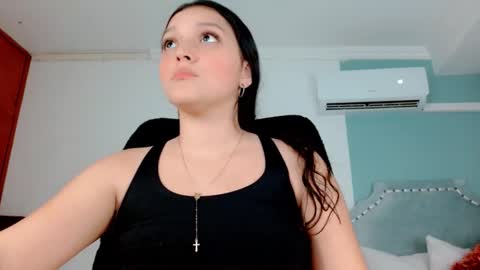 Sarahs Room online show from November 11, 12:28 am