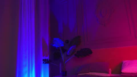 Liv 3 online show from October 9, 6:23 pm