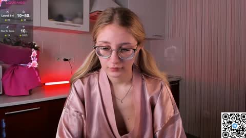 My name is Livy Nice to meet you  Thumbs up please its important online show from February 2, 4:43 pm