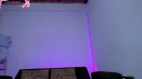 Liz online show from March 3, 4:07 am