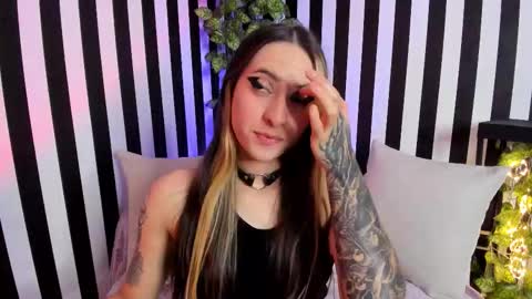 Liz  online show from October 6, 1:39 pm