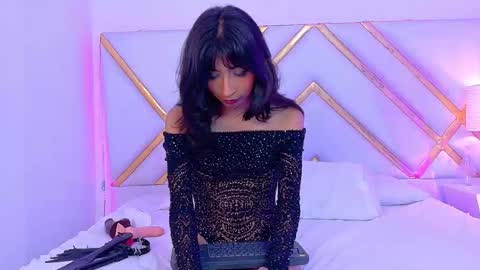 Snapshot of lizettekitty chatting on October 16, 1:19 am Lizette Kitty online show from October 16, 1:19 am