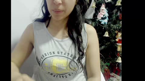 lizz1305 online show from December 10, 3:22 pm