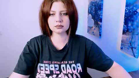 Lizzy3 online show from November 3, 2:43 pm