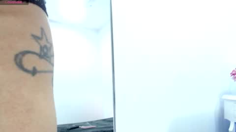 Lizzy hairy pussy online show from January 15, 7:23 pm