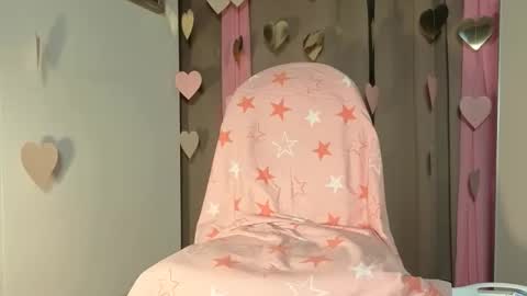 lola_belgium online show from February 16, 8:03 am