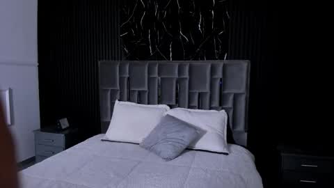 Lola Angel online show from February 2, 7:57 pm