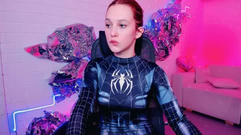 lolalemona online show from December 20, 12:49 pm