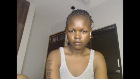 Snapshot of lolamia7 chatting on March 10, 4:07 am lolamia7 online show from March 10, 4:07 am