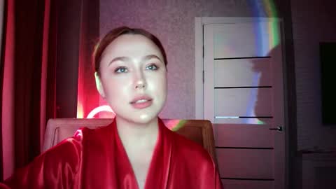 Lola online show from September 26, 3:09 pm