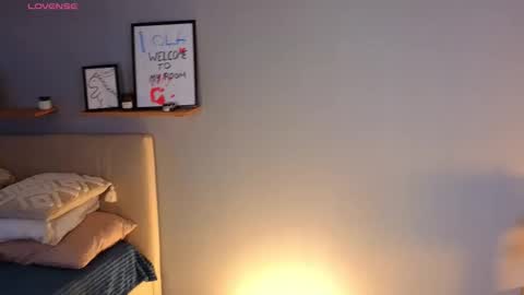 Lola online show from November 6, 8:53 am