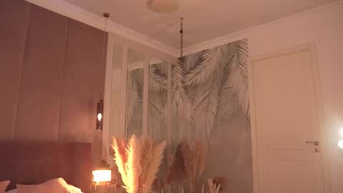 Lolly online show from March 5, 4:14 pm